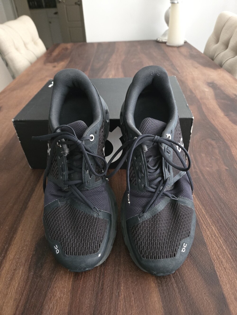 On Running Running Women's Cloudflow Lightweight Black Running Shoes